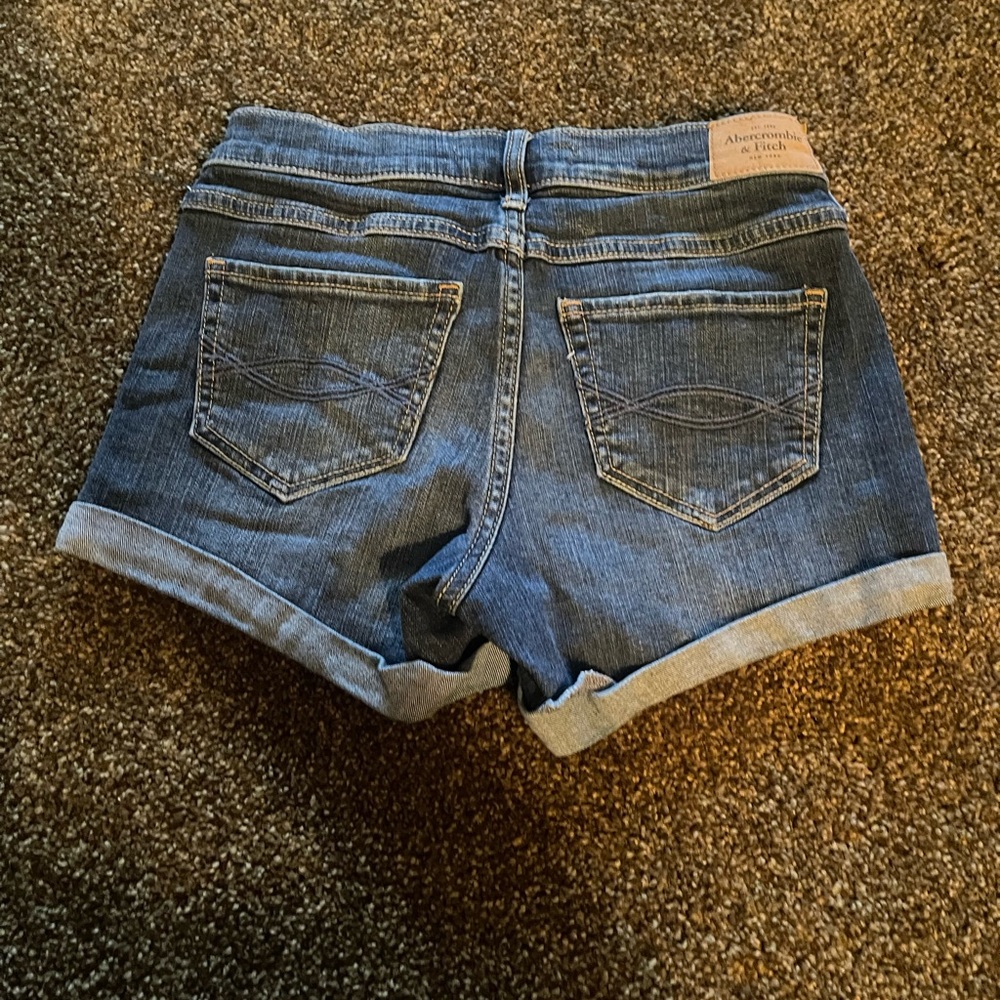 Jean Shorts - Picture 3 of 3